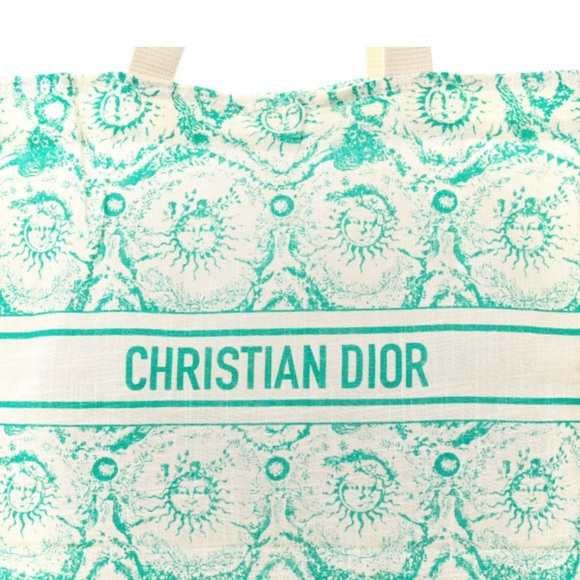 NEW (still in sealed package) 2024 Christian Dior Riviera tote. - Picture 2 of 8